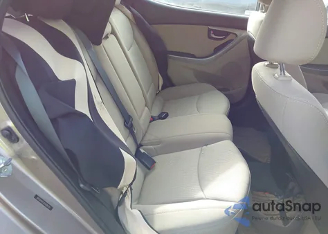 2016 Hyundai Elantra Se z USA, uszkodzony, nr VIN 5NPDH4AE0GH696190